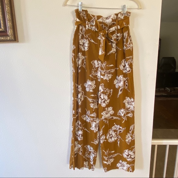 Zara pants. - Picture 1 of 5